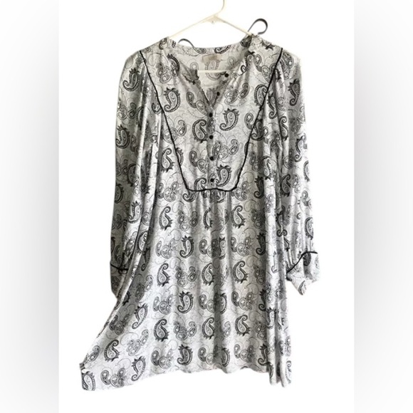 LOFT Peasant Style Paisley Print Dress Size L White w Black Design Oversized - Picture 4 of 11